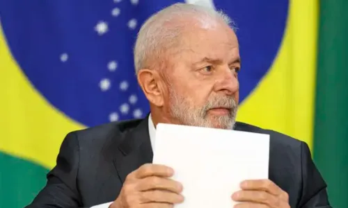 
          Imagem ilustrativa da imagem Lula: Marina Silva vai apresentar propostas para transformar em leis e MPs
          