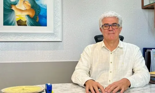 
          Imagem ilustrativa da imagem Médico lança livro sobre mediunidade na gravidez
          