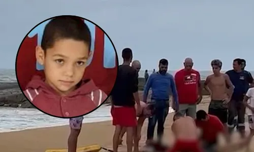 
          Imagem ilustrativa da imagem Menino de 8 anos é arrastado para o mar e morre afogado no ES
          