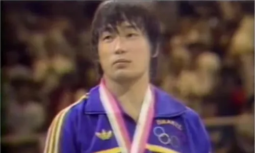 
          Imagem ilustrativa da imagem Morre Luiz Onmura, medalhista olímpico no judô em Los Angeles 1984
          