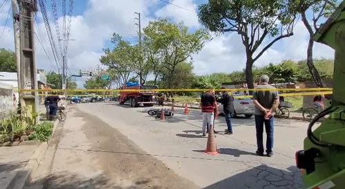 
          Imagem ilustrativa da imagem Motociclista morre após fazer ultrapassagem imprudente no Cordeiro; COM VÍDEO
          