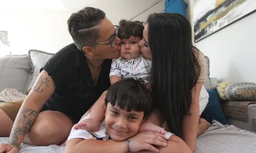 
          Imagem ilustrativa da imagem Mulheres recorrem à técnica para bebês terem duas mães
          