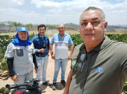 
          Imagem ilustrativa da imagem Notícias do Campo completa dois anos mostrando as riquezas do agronegócio de PE
          