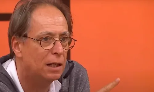 
          Imagem ilustrativa da imagem 'O sertanejo é a música do fascismo brasileiro', diz Pedro Cardoso
          