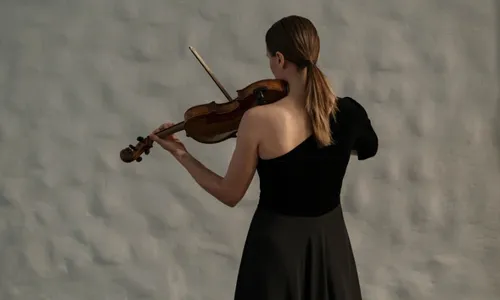 
          Imagem ilustrativa da imagem Onde estão as mulheres na música?
          