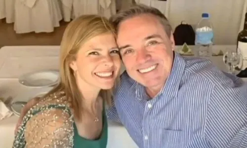 
          Imagem ilustrativa da imagem 'Oro para que eu logo vá viver na eternidade com Deus e Gugu', diz Rose Miriam
          