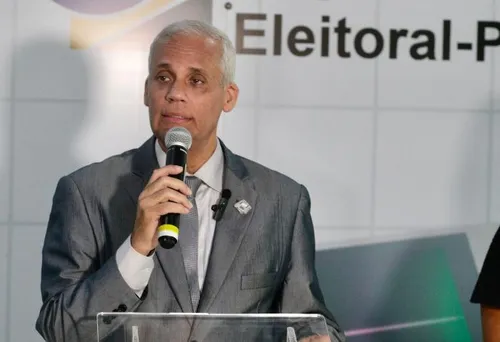 
          Imagem ilustrativa da imagem Orson Lemos, do TRE, acredita que abstenção em Olinda e em Paulista será menor
          