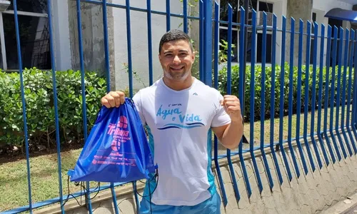 
          Imagem ilustrativa da imagem Participantes na expectativa para a Corrida Tribuna Ruas da Cidade
          