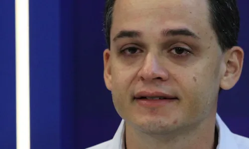 
          Imagem ilustrativa da imagem Pazolini se emociona ao falar sobre reeleição e anuncia obras no Centro de Vitória
          