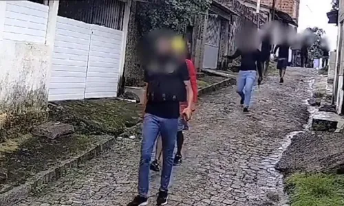 
          Imagem ilustrativa da imagem Polícia desestabiliza bando armado que aterroriza Camaragibe
          