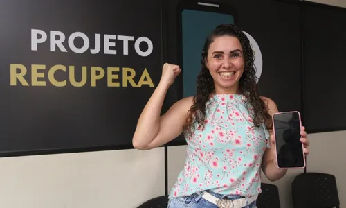 
          Imagem ilustrativa da imagem Polícia devolve aos donos 324 celulares roubados na Grande Vitória
          