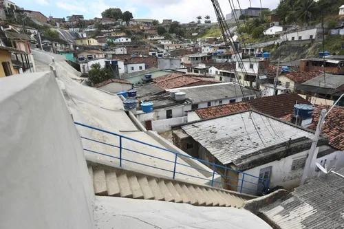 
          Imagem ilustrativa da imagem Prefeitura do Recife entrega obra de contenção de encostas na Linha do Tiro
          