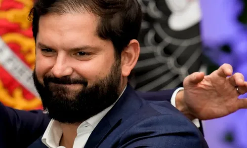 
          Imagem ilustrativa da imagem Presidente do Chile nega acusação de assédio sexual
          