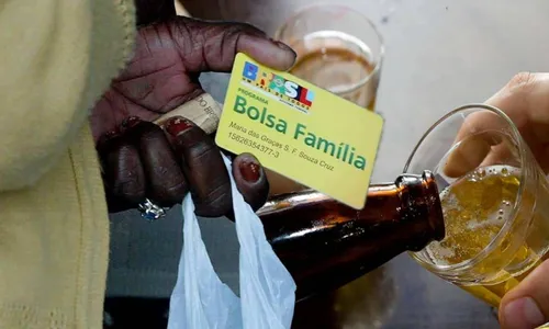 
          Imagem ilustrativa da imagem Proposta para vetar compra de bebida e cigarro com Bolsa Família
          