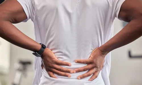 
          Imagem ilustrativa da imagem Quando a dor nas costas precisa de tratamento
          