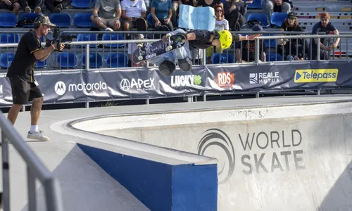 
          Imagem ilustrativa da imagem Raicca Ventura conquista o inédito título mundial no Skate Park em Roma
          