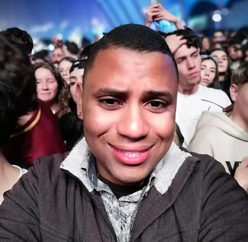 
          Imagem ilustrativa da imagem Recifense do Coque morre carbonizado em incêndio florestal em Portugal
          