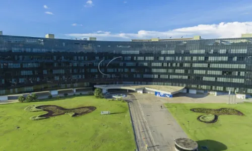 
          Imagem ilustrativa da imagem Reforma trabalhista se aplica a contratos anteriores à lei, decide TST
          