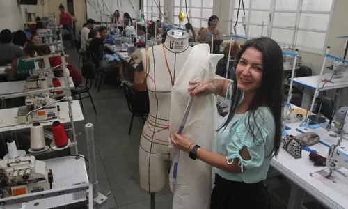 
          Imagem ilustrativa da imagem Saiba como se inscrever em 1.240 chances para 26 cursos técnicos de graça no ES
          