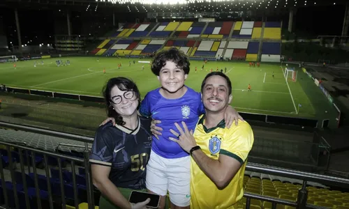 
          Imagem ilustrativa da imagem Seleção feminina se despede do ES com primeira vitória após prata Olímpica
          