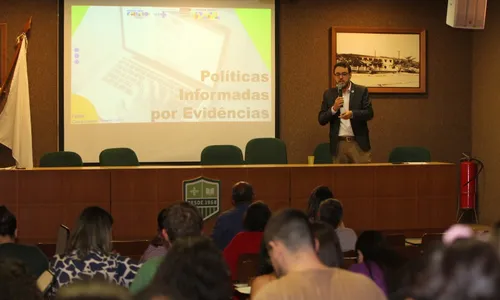 
          Imagem ilustrativa da imagem Simpósio em Vitória debate políticas públicas e direitos humanos
          