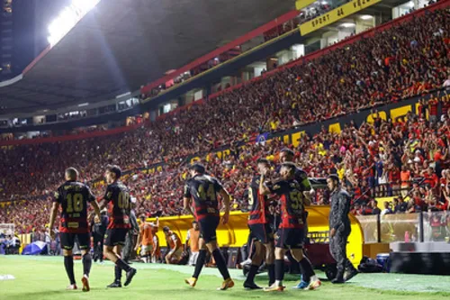 
          Imagem ilustrativa da imagem Sport perde invencibilidade de nove jogos ao ser surpreendido pelo Operário (PR)
          