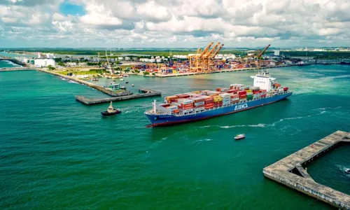 
          Imagem ilustrativa da imagem Suape sedia encontro para debater descarbonização do setor portuário
          