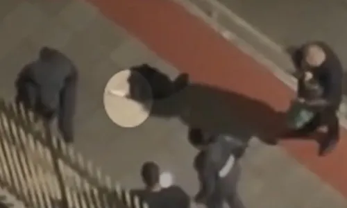 
          Imagem ilustrativa da imagem Suspeito de assalto é atropelado durante perseguição em Vitória
          