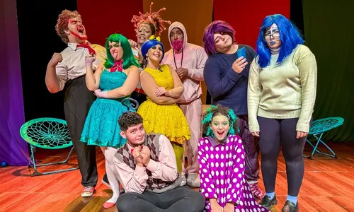 
          Imagem ilustrativa da imagem Teatro para adultos e crianças no feriadão em Vitória
          