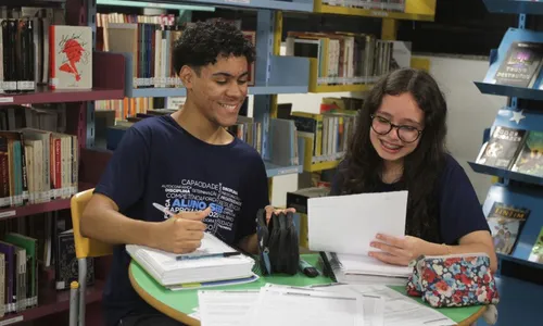
          Imagem ilustrativa da imagem “Time de feras” dá dicas para tirar 1.000 na Redação
          