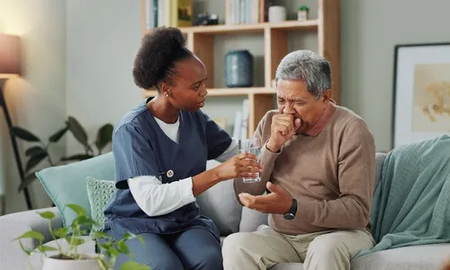 
          Imagem ilustrativa da imagem Tosse persistente pode ter relação com micro-organismos, refluxo e ansiedade
          