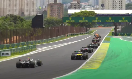 
          Imagem ilustrativa da imagem Treino classificatório do GP de São Paulo é adiado para domingo após temporal
          
