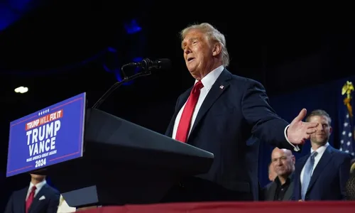 
          Imagem ilustrativa da imagem Trump: "Vamos consertar tudo em nosso país, inclusive nossas fronteiras"
          