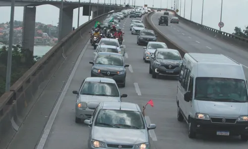 
          Imagem ilustrativa da imagem Último dia de campanha com mais de 30 km de carreatas e trios na Grande Vitória
          