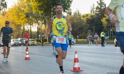 
          Imagem ilustrativa da imagem Ultramaratonista capixaba é o melhor do Brasil em prova na Grécia
          