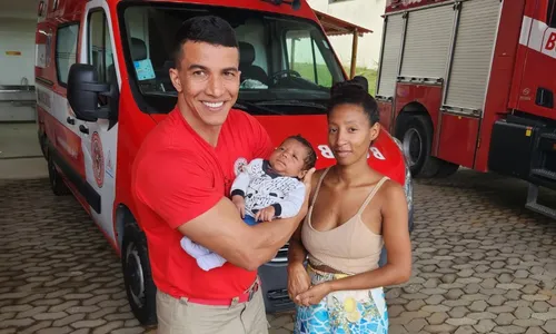 
          Imagem ilustrativa da imagem VÍDEO | No dia das crianças, bebê é salvo de engasgo por bombeiro no Sul do ES
          