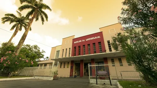 
          Imagem ilustrativa da imagem Veja como os serviços públicos do Recife vão funcionar no domingo de votação
          