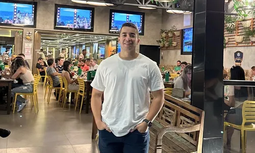 
          Imagem ilustrativa da imagem Vendas melhoram e lojas abrem seis mil empregos de fim de ano no ES
          