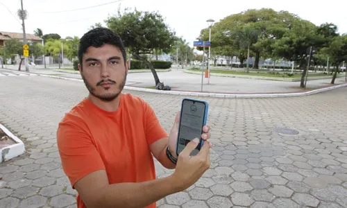 
          Imagem ilustrativa da imagem Vizinhos se organizam e ajudam a polícia a combater crimes nos bairros
          