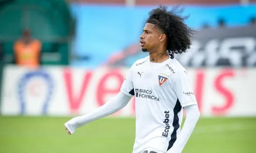 
          Imagem ilustrativa da imagem Volante promessa da LDU e da seleção do Equador morre aos 22 anos
          