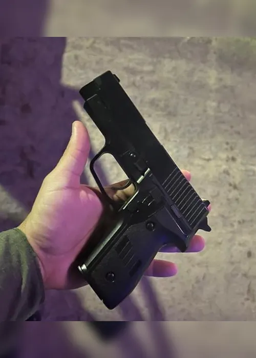 Imagem ilustrativa da imagem Assaltante faz motorista de aplicativo refém com arma falsa e acaba preso em Olinda