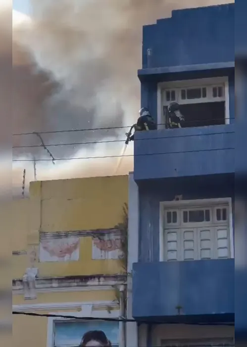 Imagem ilustrativa da imagem Incêndio atinge loja de artigos infantis no Bairro de São José, no Recife
