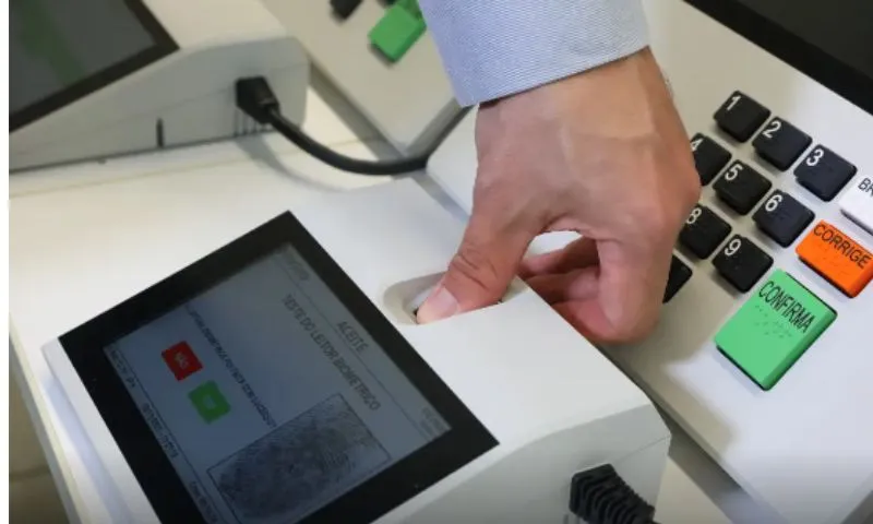 Relatório fica disponível em local de fácil acesso após a votação, segundo o TRE-RJ