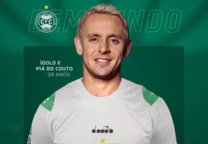 Imagem ilustrativa da imagem Coritiba oficializa o retorno do lateral-direito Rafinha, ex-São Paulo