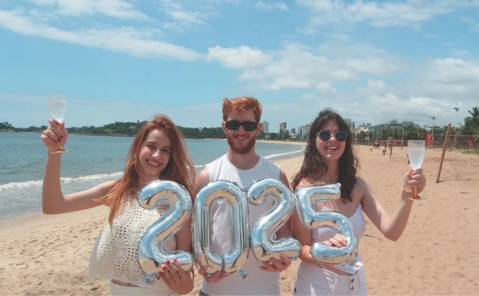 Imagem ilustrativa da imagem Guia com as atrações para curtir o Réveillon nas praias