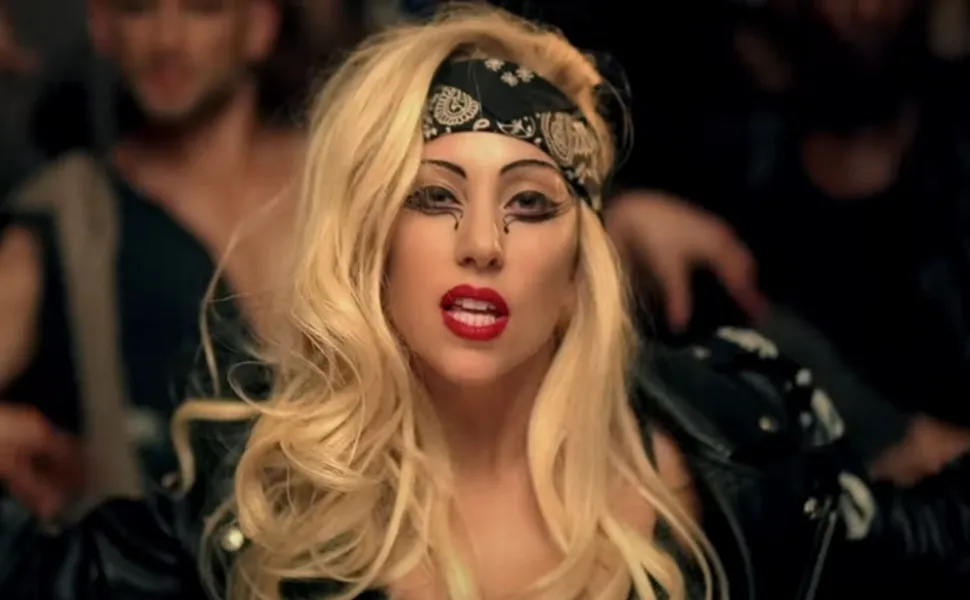 Imagem ilustrativa da imagem Lady Gaga no Rio: funcionários do metrô entram no clima do show e recriam clipe