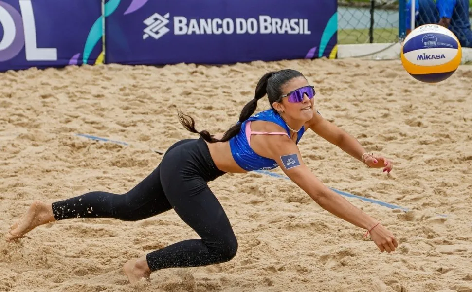 Imagem ilustrativa da imagem Atleta do Aest chamada para Seleção de Vôlei de Praia