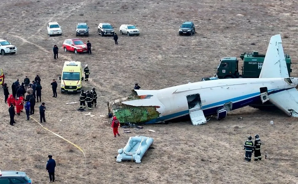 Imagem ilustrativa da imagem Avião da Embraer com 67 pessoas a bordo cai no Cazaquistão