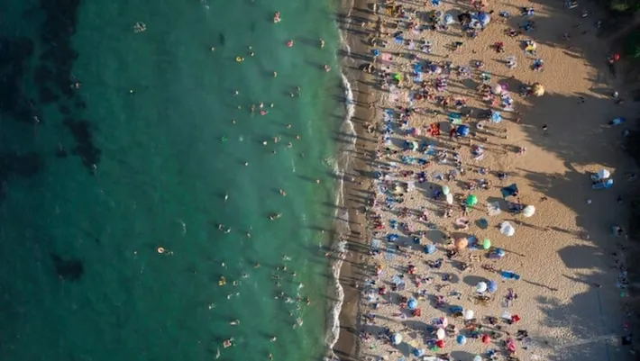 Imagem ilustrativa da imagem Brasil bate recorde histórico de turistas internacionais em 2024