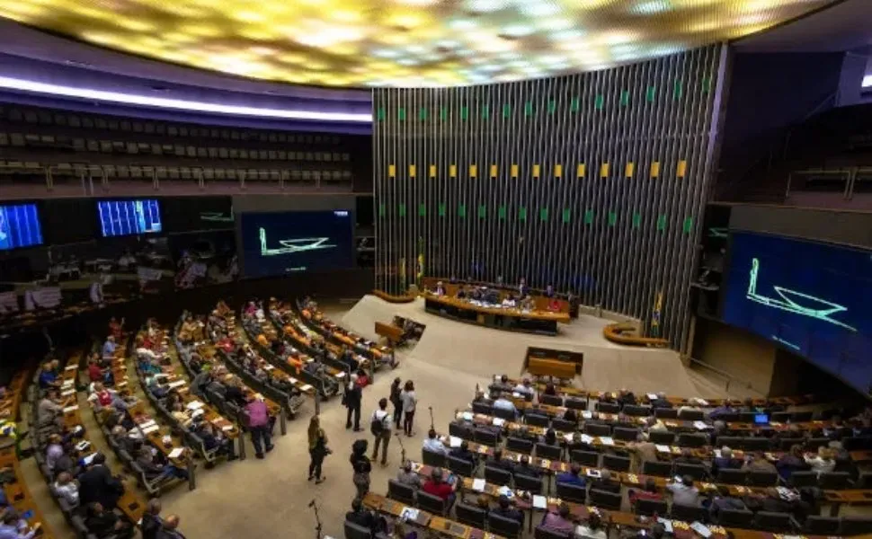 Imagem ilustrativa da imagem Câmara aprova urgência para projeto que aumenta número de deputados